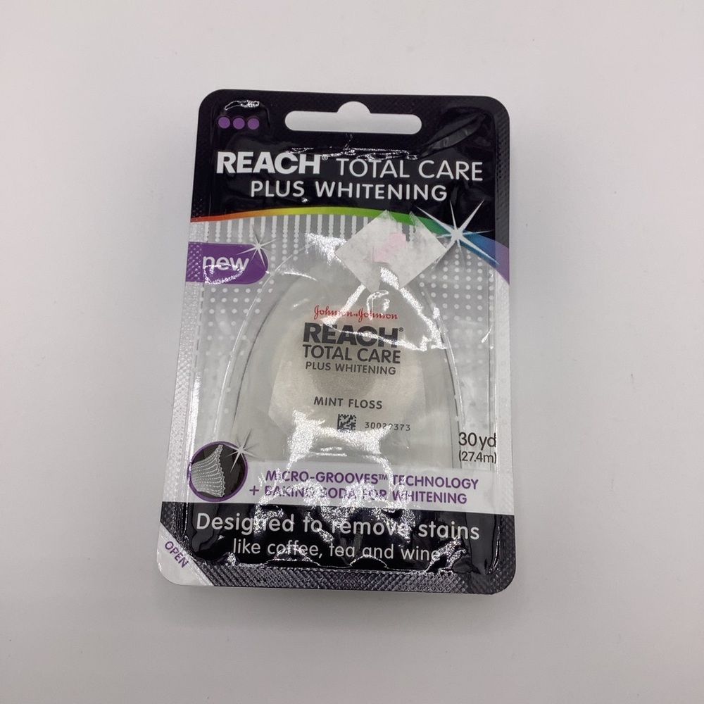 New Reach Total Care Plus Whitening Mint Floss - 30 yd